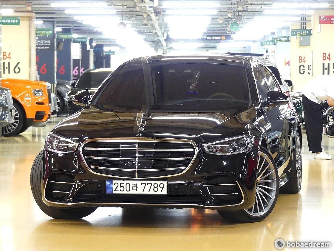 MERCEDES-BENZ S-CLASS - View 1