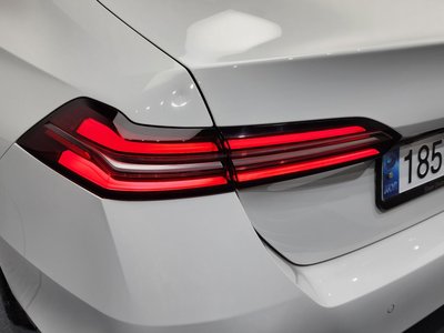 BMW 5 SERIES - 10