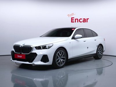 BMW 5 SERIES - 1