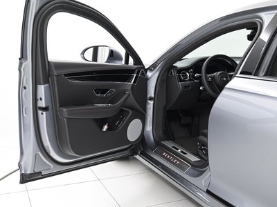 BENTLEY FLYING SPUR - 8