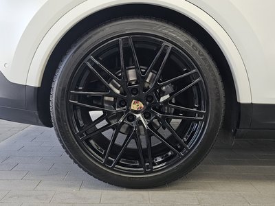 PORSCHE CAYENNE - 8