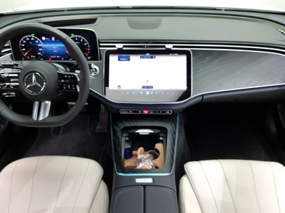 MERCEDES-BENZ E-CLASS - 5