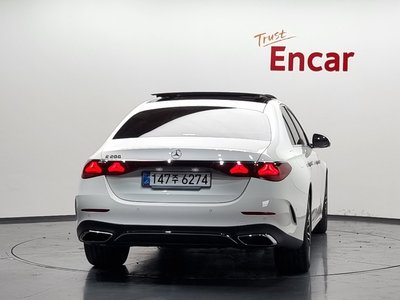 MERCEDES-BENZ E-CLASS - 4