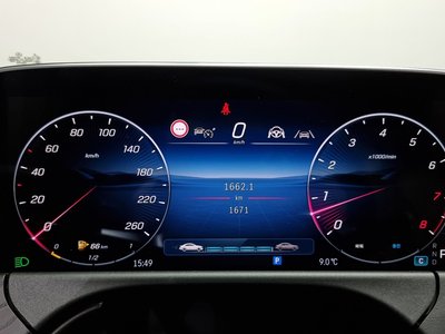 MERCEDES-BENZ E-CLASS - 8