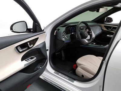 MERCEDES-BENZ E-CLASS - 10