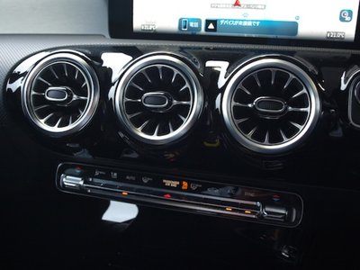 صورة مصغرة 20 لـ 2025 Mercedes-BENZ CLA AMG