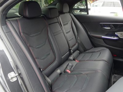 صورة مصغرة 11 لـ 2025 Mercedes-BENZ C-CLASS AMG