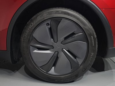 صورة 8 لـ 2025 Tesla MODEL Y