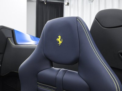 صورة مصغرة 18 لـ 2016 Ferrari 488 SPIDER