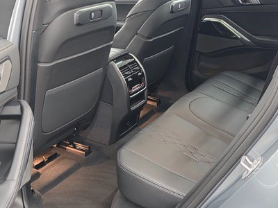 2025 BMW X6 缩略图 11