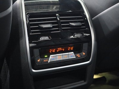 2025 BMW X6 缩略图 18