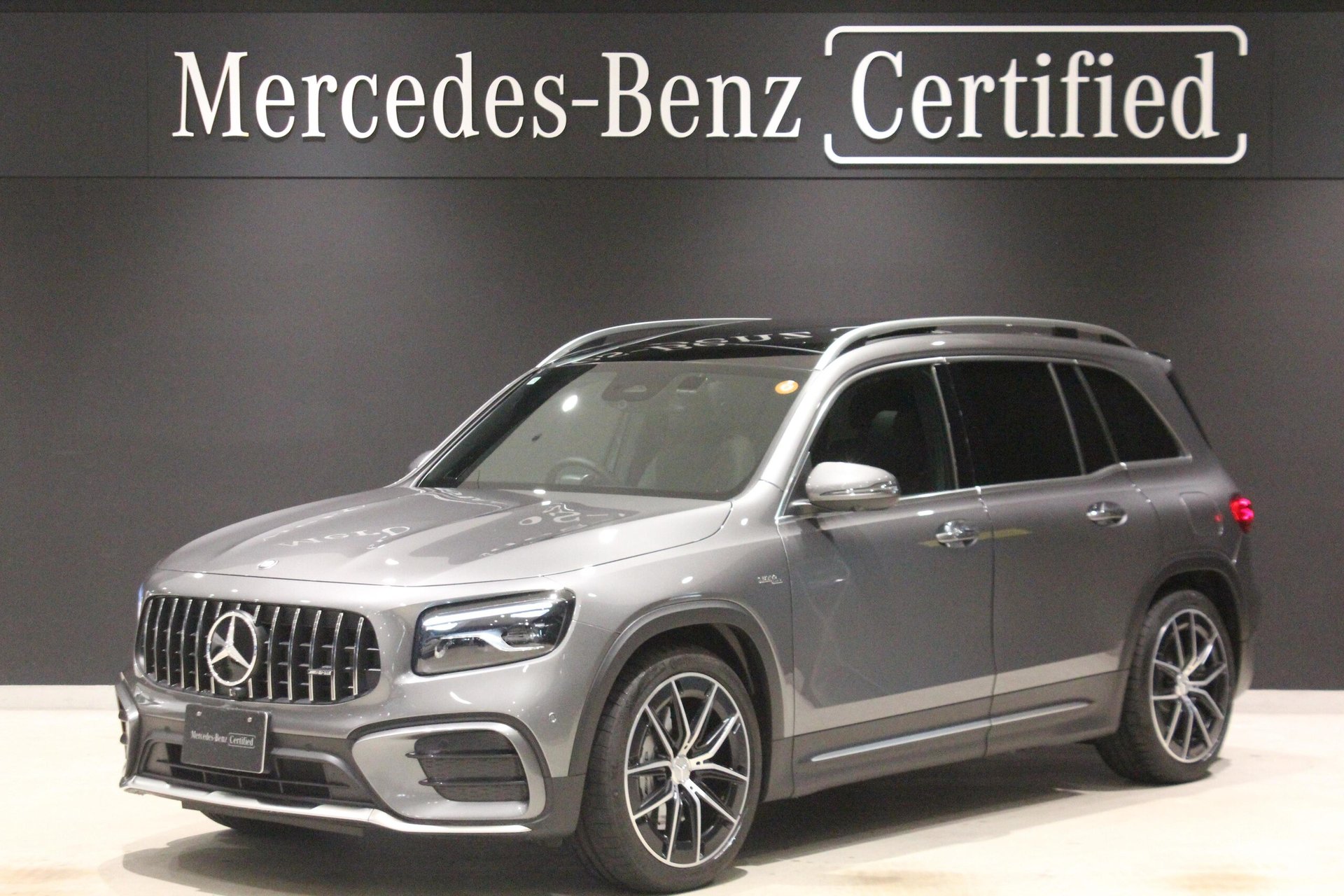 MERCEDES-BENZ GLB AMG - View 1