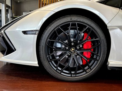 2025 Lamborghini REVUELTO 缩略图 29