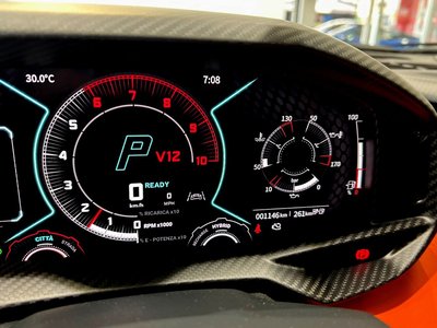 2025 Lamborghini REVUELTO 缩略图 30