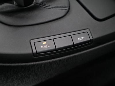 2011 BMW M3 SEDAN — миниатюра 27