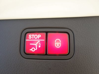 MERCEDES-BENZ C-CLASS - 6