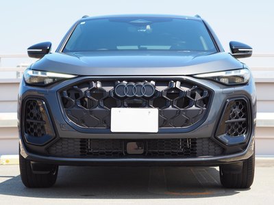 2025 AUDI Q5 photo 2