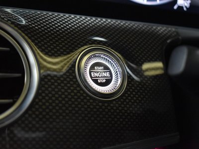 MERCEDES-BENZ E-CLASS AMG - 8