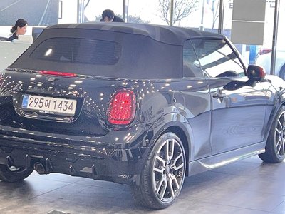 MINI CONVERTIBLE - 4