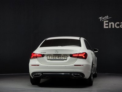 MERCEDES-BENZ A-CLASS - 3