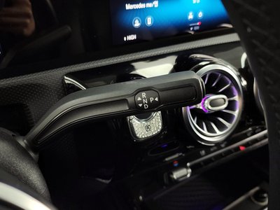 MERCEDES-BENZ A-CLASS - 9