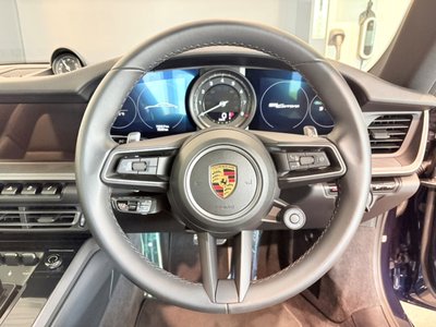 صورة 9 لـ 2021 Porsche 911