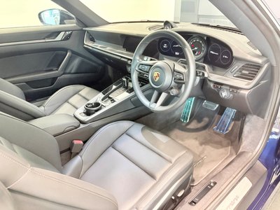 صورة 7 لـ 2021 Porsche 911