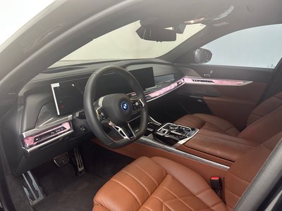 BMW I7 - 7