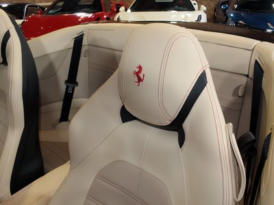 صورة مصغرة 14 لـ 2014 Ferrari CALIFORNIA T