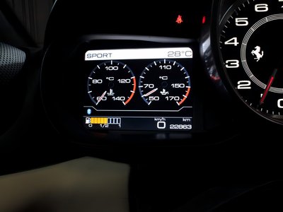 صورة مصغرة 36 لـ 2014 Ferrari CALIFORNIA T