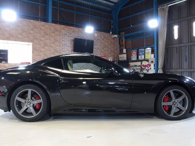 صورة مصغرة 25 لـ 2014 Ferrari CALIFORNIA T