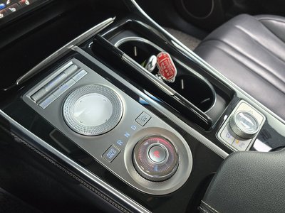 GENESIS GV80 - 9