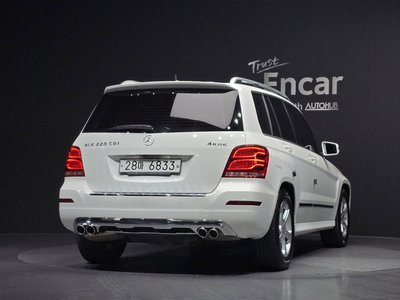 MERCEDES-BENZ GLK - 3