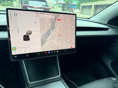 2025 Tesla MODEL Y photo 10
