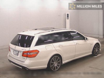 MERCEDES-BENZ E-CLASS - 5