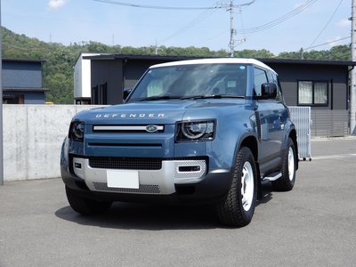 LAND ROVER DEFENDER - 4