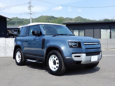 LAND ROVER DEFENDER - 8