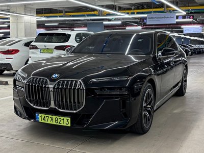 BMW 7 SERIES - 1
