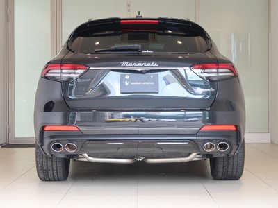 2021 Maserati LEVANTE photo 8