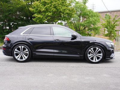 AUDI Q8 - 9