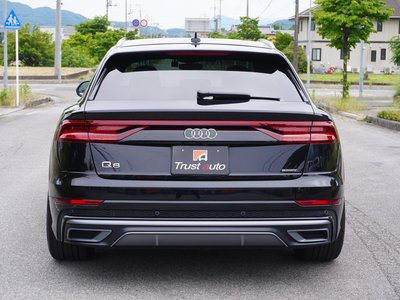 AUDI Q8 - 7