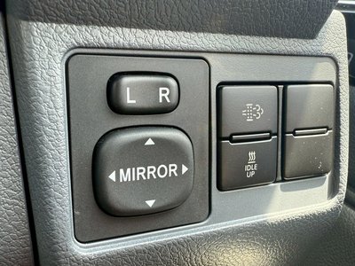 صورة مصغرة 28 لـ 2024 Toyota LAND CRUISER 70