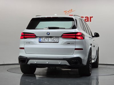 صورة 3 لـ 2025 BMW X5