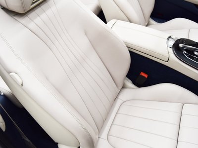 MERCEDES-BENZ E-CLASS - 10