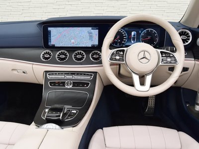 MERCEDES-BENZ E-CLASS - 9