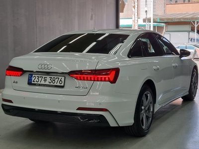 AUDI A6 - 4