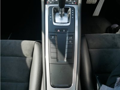 صورة 8 لـ 2019 Porsche 718