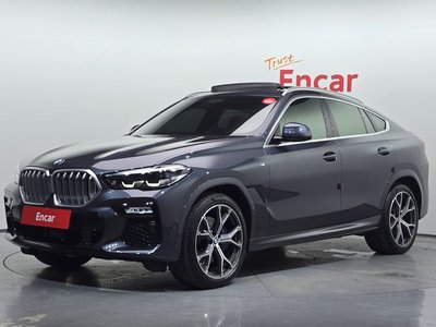 2021 BMW X6 — фото 1