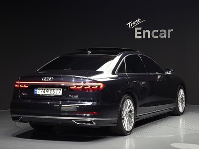 AUDI A8 - 4