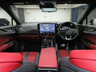 صورة 33 لـ 2023 Lexus NX